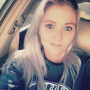 Meet your Posher, Kendra